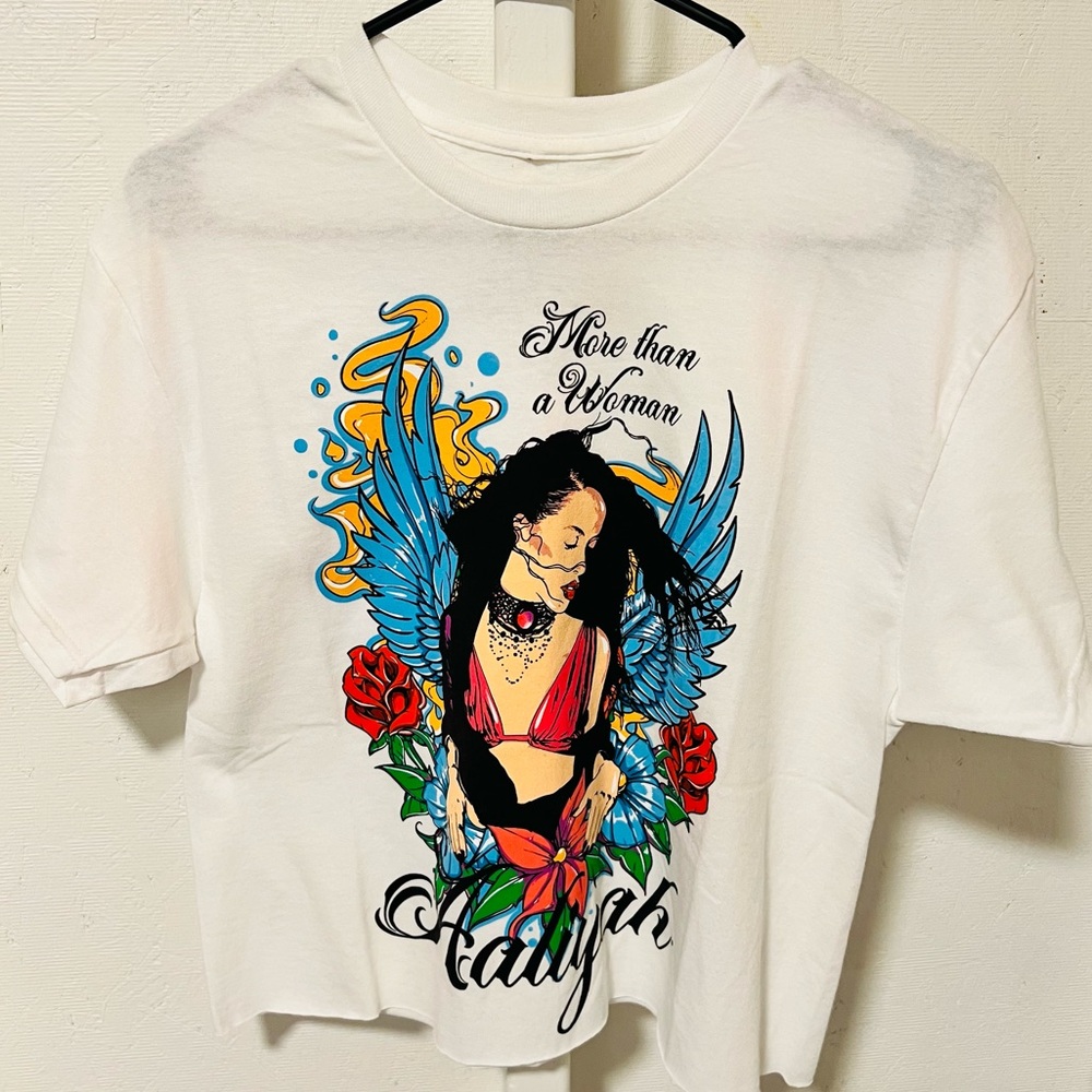 •Aaliyah More than a Woman•Graphic Crop Top Crew Neck T-Shirt - Picture 3 of 3